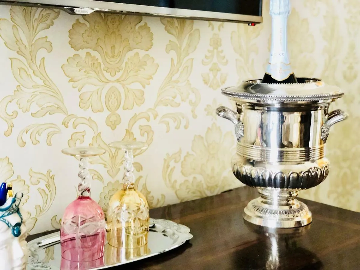 Bed and Breakfast Dimora Umberto CTA 0*,  Italien